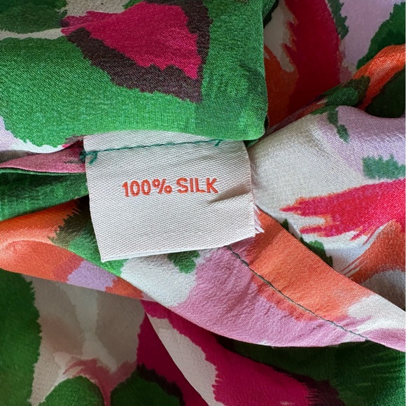 Rungolee || Katarina Silk Blouse High Neck Ruffle in Monet Multi Floral Pink M - Picture 8 of 9